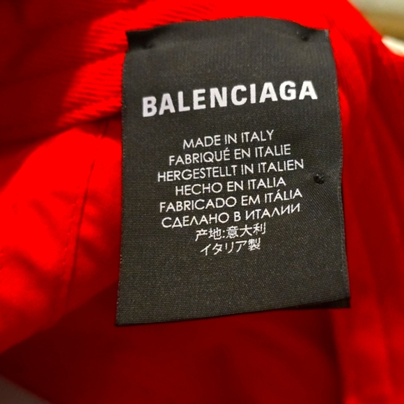 BALENCIAGA Soccer Cap - Picture 4 of 8